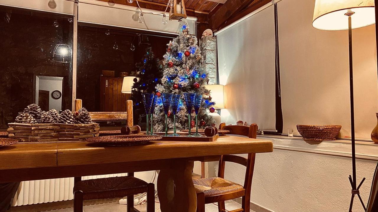 La Joannassiene, Maison Ardechoise De Caractere Экстерьер фото