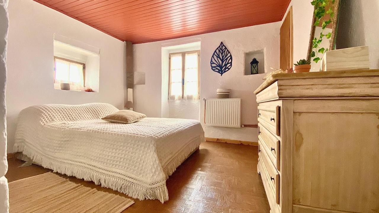 La Joannassiene, Maison Ardechoise De Caractere Экстерьер фото