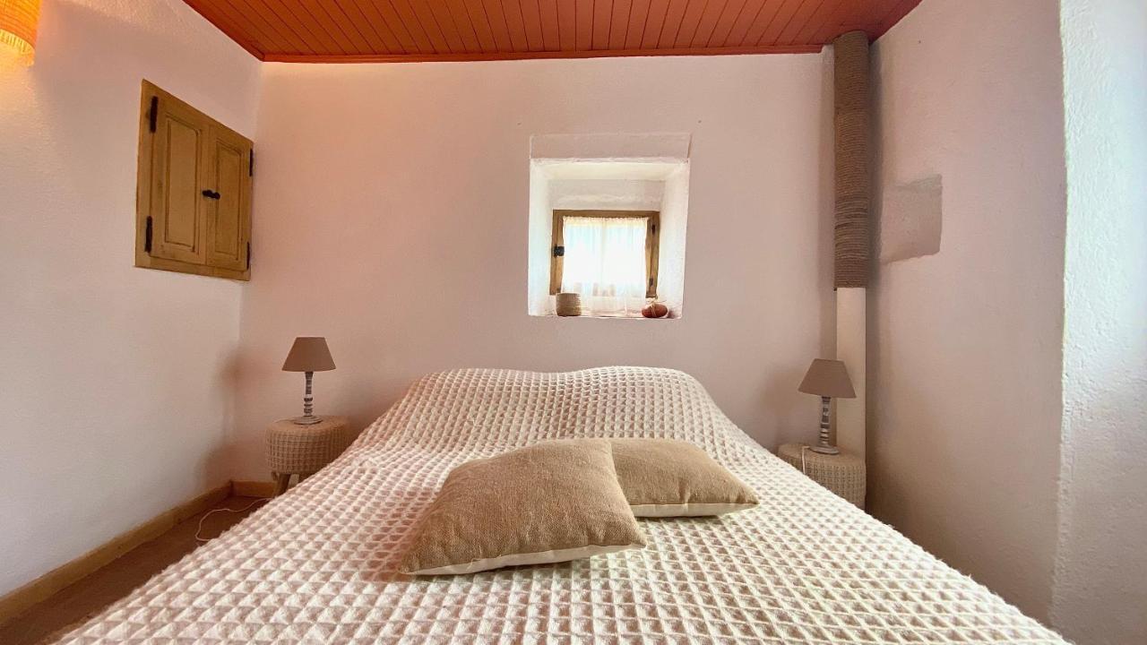 La Joannassiene, Maison Ardechoise De Caractere Экстерьер фото